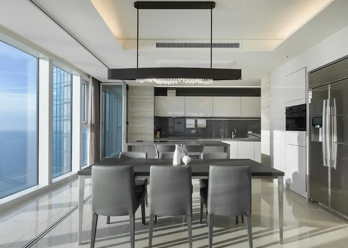 Lct Y Collection Hotel