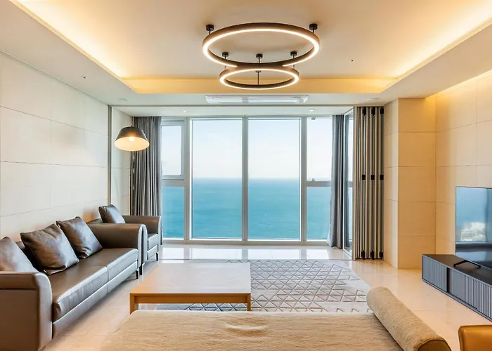 Lct Y Collection Hotel *