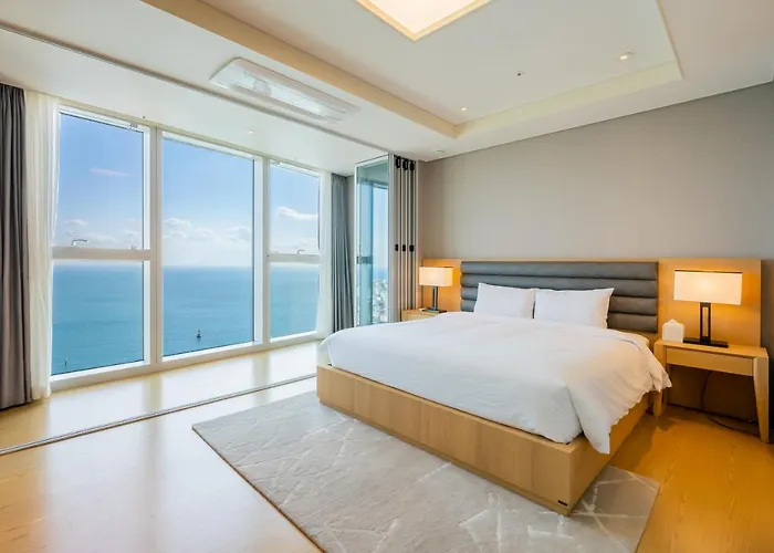 Hotel Lct Y Collection