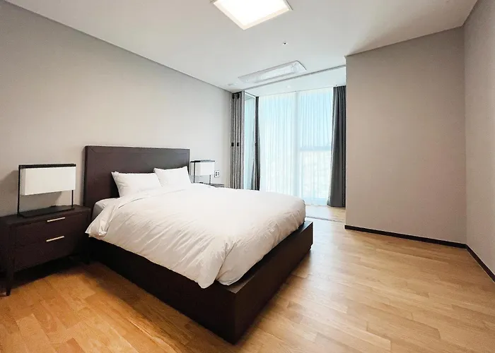 Lct Y Collection Hotel